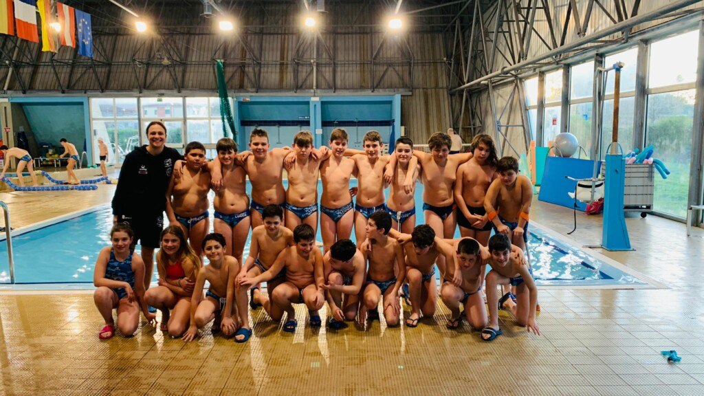Brilla e vince la squadra di pallanuoto under 12 del CNLucca NoiTV