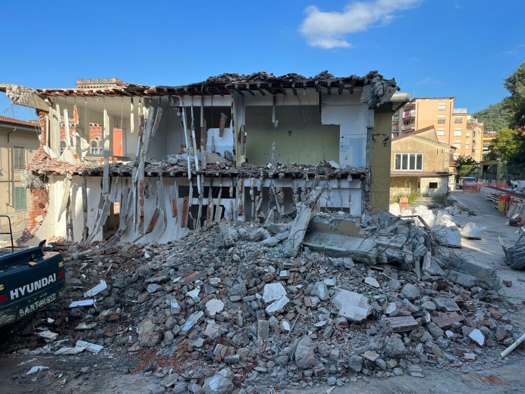 iniziati-i-lavori-all-istituto-tacca-di-carrara-noitv